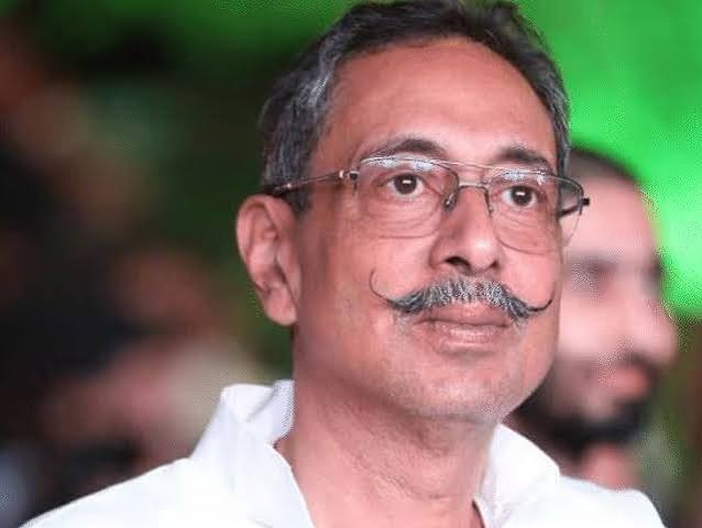 पूर्व मंत्री विश्वेंद्र सिंह ने  डोटासरा के खिलाफ मोर्चा खोलने के बाद अब पार्टी छोड़ने के संकेत दिए 
