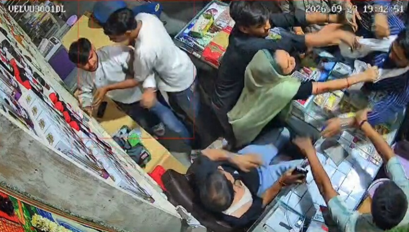 गंगापुर में रिफंड के विवाद को लेकर दुकान में घुसे दर्जनों युवक, संचालक से की मारपीट